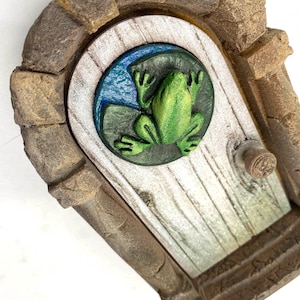 Frog Pixie Door