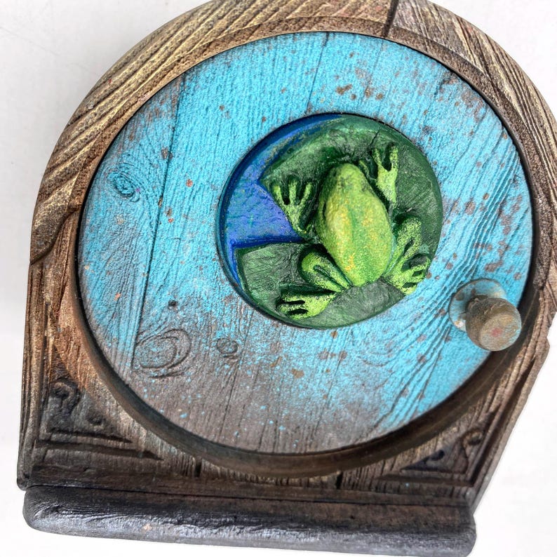 Frog Pixie Door image 9