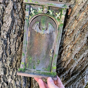Mossy Bat Fairy Door