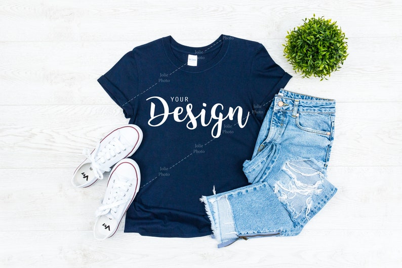 Download Gildan 64000 Softstyle Navy Blue T-shirt Mockup Unisex Tee ...