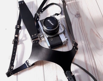 Leather harness for photographer. Leather camera harness. Camera Strap. Camera holster.