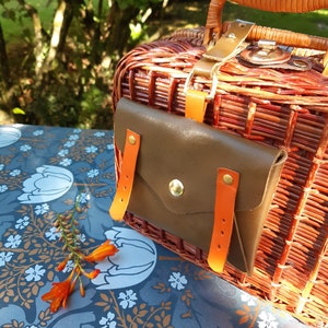 Mask storage. Face mask holder. Mask case.