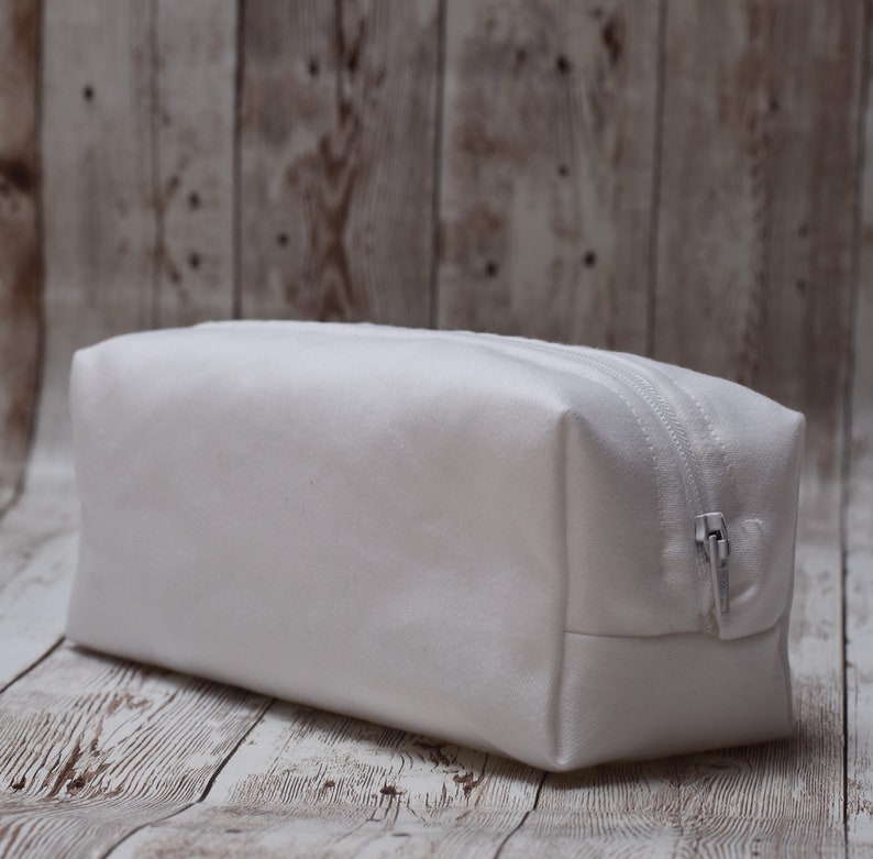 plain pencil cases in bulk