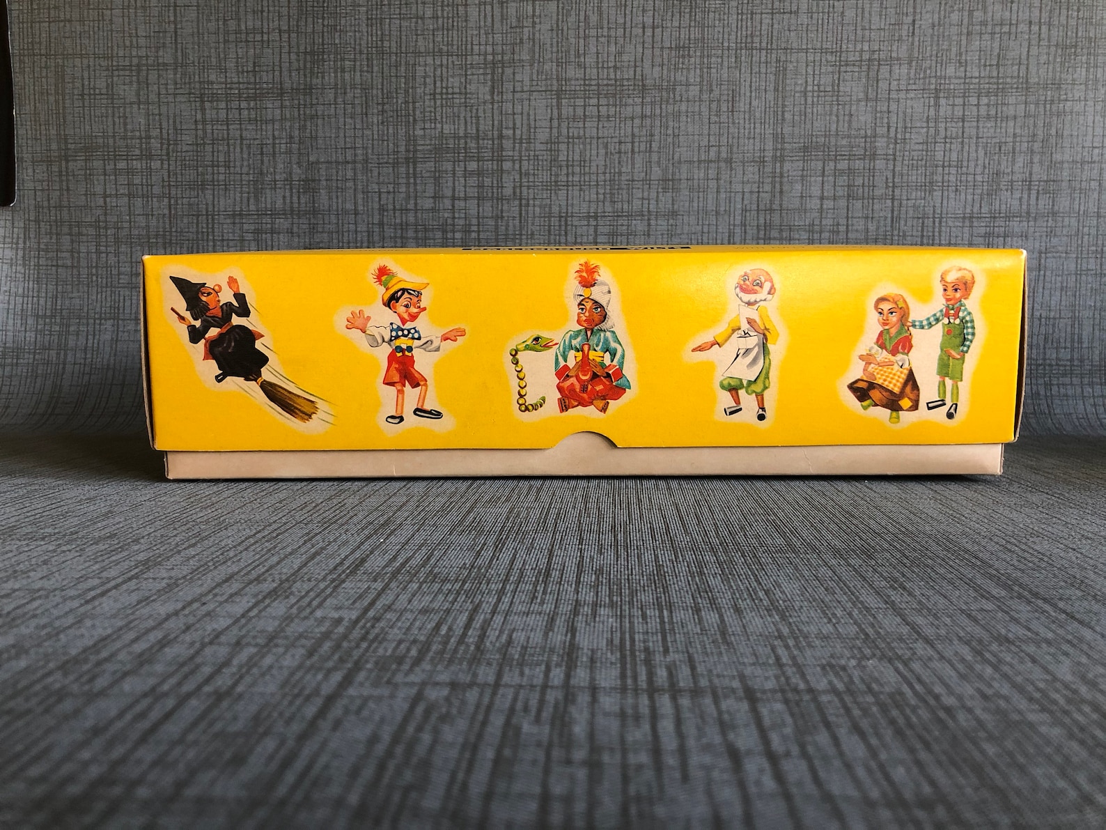 Marlborough Wilts Pelham Puppets Baby Dragon Etsy France