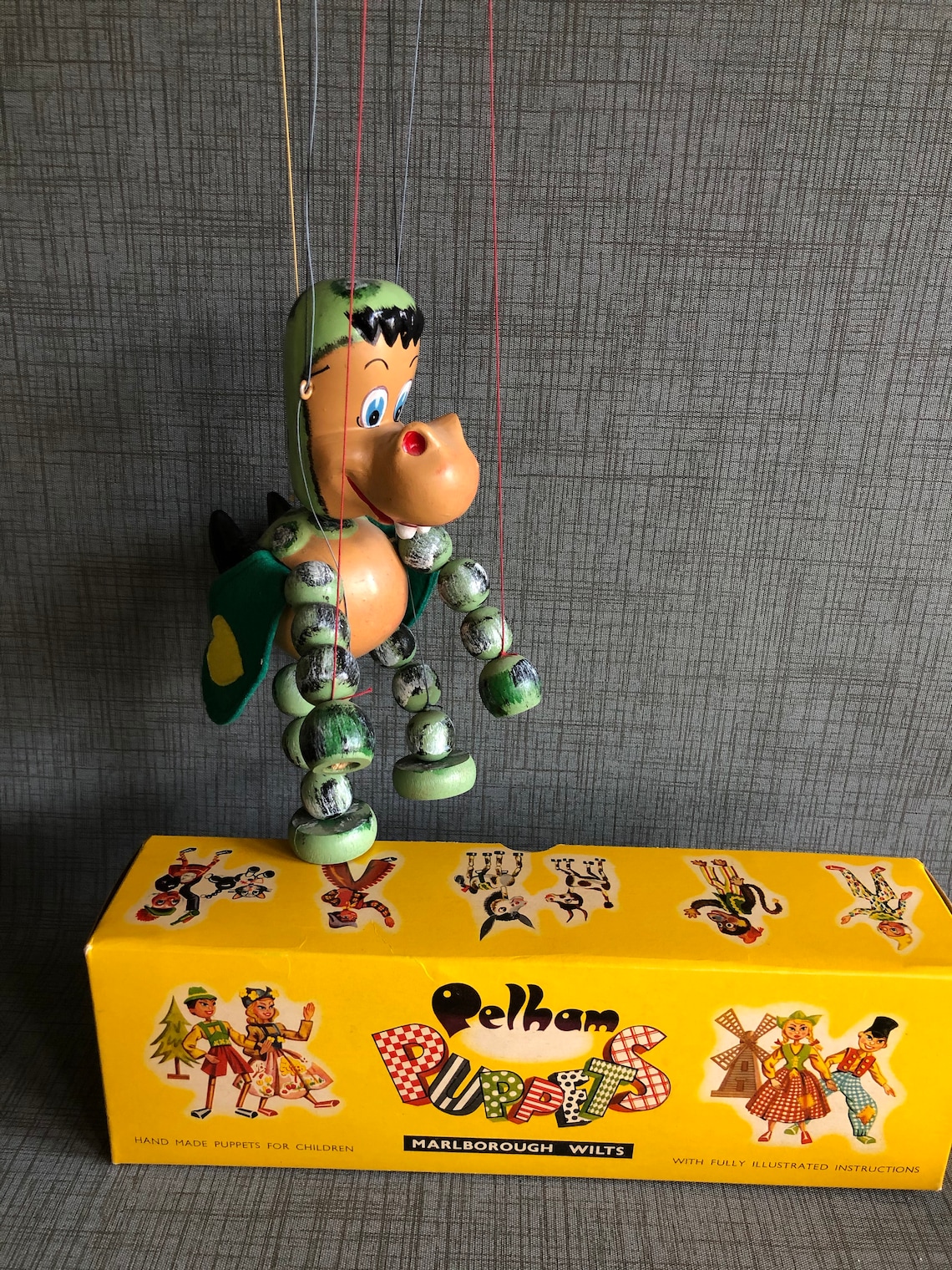 Marlborough Wilts Pelham Puppets Baby Dragon Etsy France