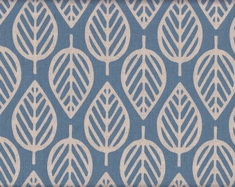Light blue leaves, Japanese cotton/linen, 50 cm x 110 cm, €22.90/meter, sold by the meter