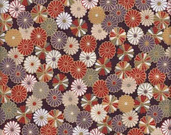 Small purple chrysanthemums, Japanese fabric, traditional cotton, 50 cm x 110 cm, €22.90/meter, cotton fabric by the meter