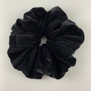 Black Stretchy Velvet Fabric by the Yard, Black Stretch Fabrics Polyester  Spandex for Dresses, Scrunchies Clothes Costumes Crafts Bows 