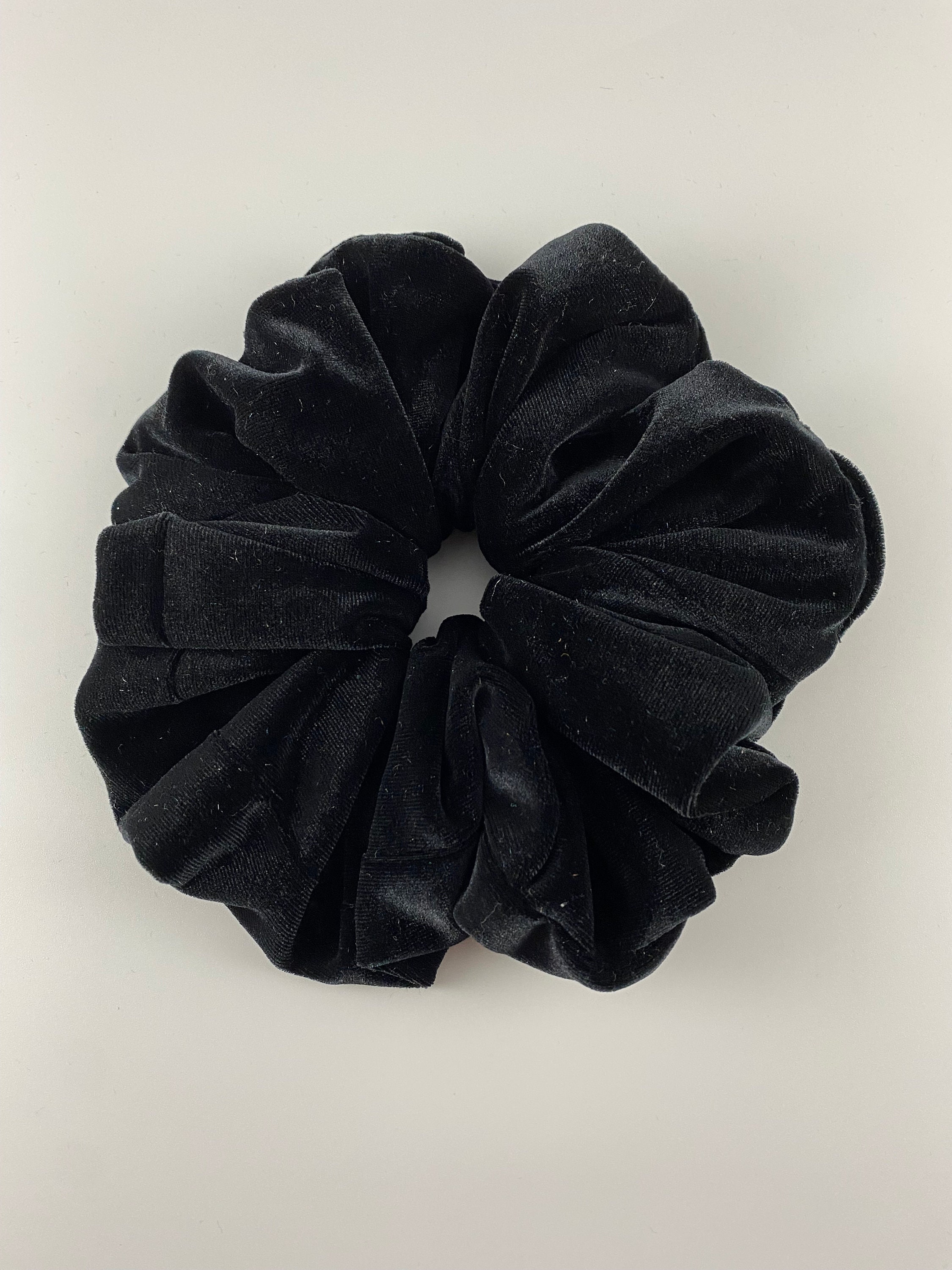 Velvet Bow Scrunchie Black – Hairitage by Mindy