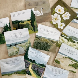 Könnte beinhalten: Eine Sammlung quadratischer Kunstdrucke mit Landschaftsbildern und inspirierenden Zitaten. Die Drucke zeigen verschiedene Szenen, darunter einen Schwan, Blumen und Felder. Jeder Druck hat einen anderen Bibelvers.