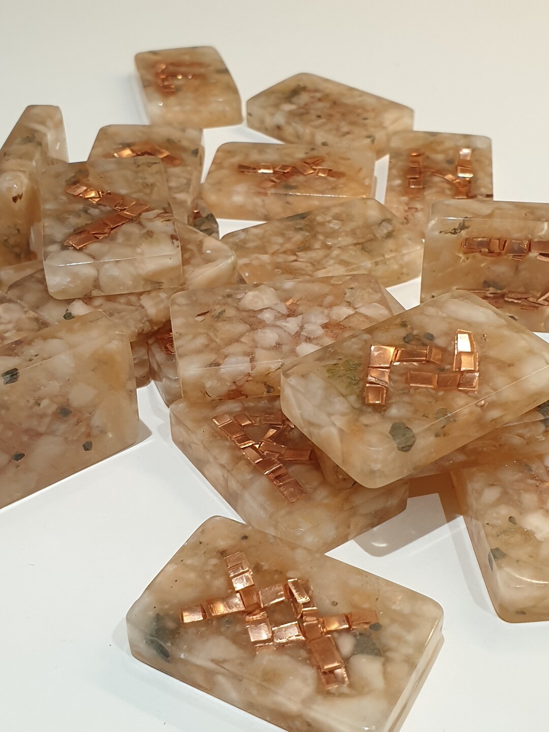 Nordic Runes ; Meditation ; Pink Alabaster ; Copper, Elder Futhark ...