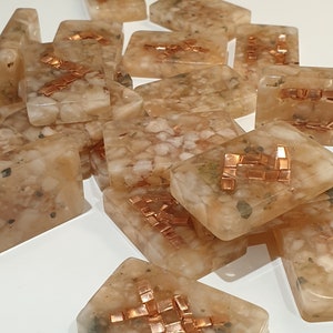 Nordische Runen ; Meditation ; Rosa Alabaster; Kupfer, Holunder Futhark, Wikinger Runen; Kristallrunen