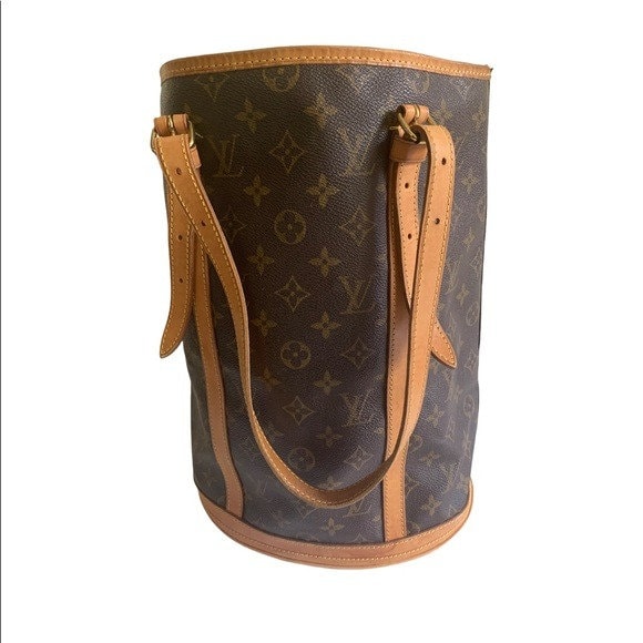 LOUIS VUITTON Bucket PM Monogram Canvas Shoulder Bag - 30% Off