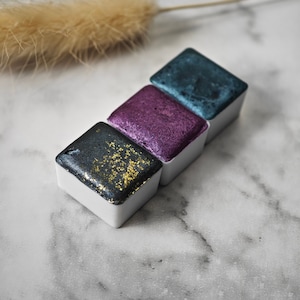 Juego de descubrimiento de 3 acuarelas hechas a mano en medias y cuartos de pastilla con colores brillantes y escamas, colores individuales también disponibles n.º 3041