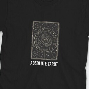 Camiseta de tarot absoluto, adivina, camiseta de mujer, camiseta gitana, psíquica, vintage, lecturas de cartas del tarot, ropa de mujer, camiseta genial