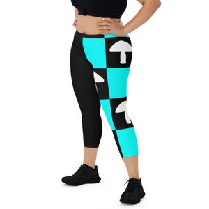 Psychedelic Mushroom Capri Leggings – Rave-Ready Activewear