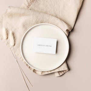 CHARLOTTE Place Card / Simple Papeterie Minimaliste Moderne Modèle Imprimable Téléchargement Instantané 2022 Digital Drinks Table Setting Noms Flat