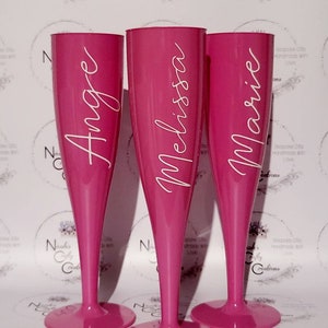 Personalisierte rosa Champagnergläser, Junggesellinnenabschied, Brautjungferngeschenk, Muttertag Prosecco Flöten, Hochzeit Gastgeschenk, biologisch abbaubare Flöten,