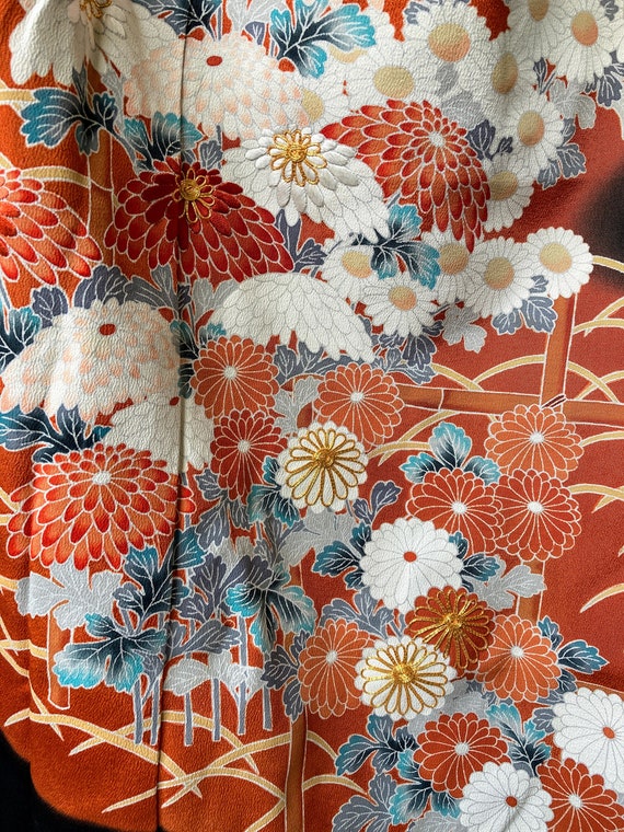 Vintage Japanese kimono - Kuro tomesode with Beau… - image 2