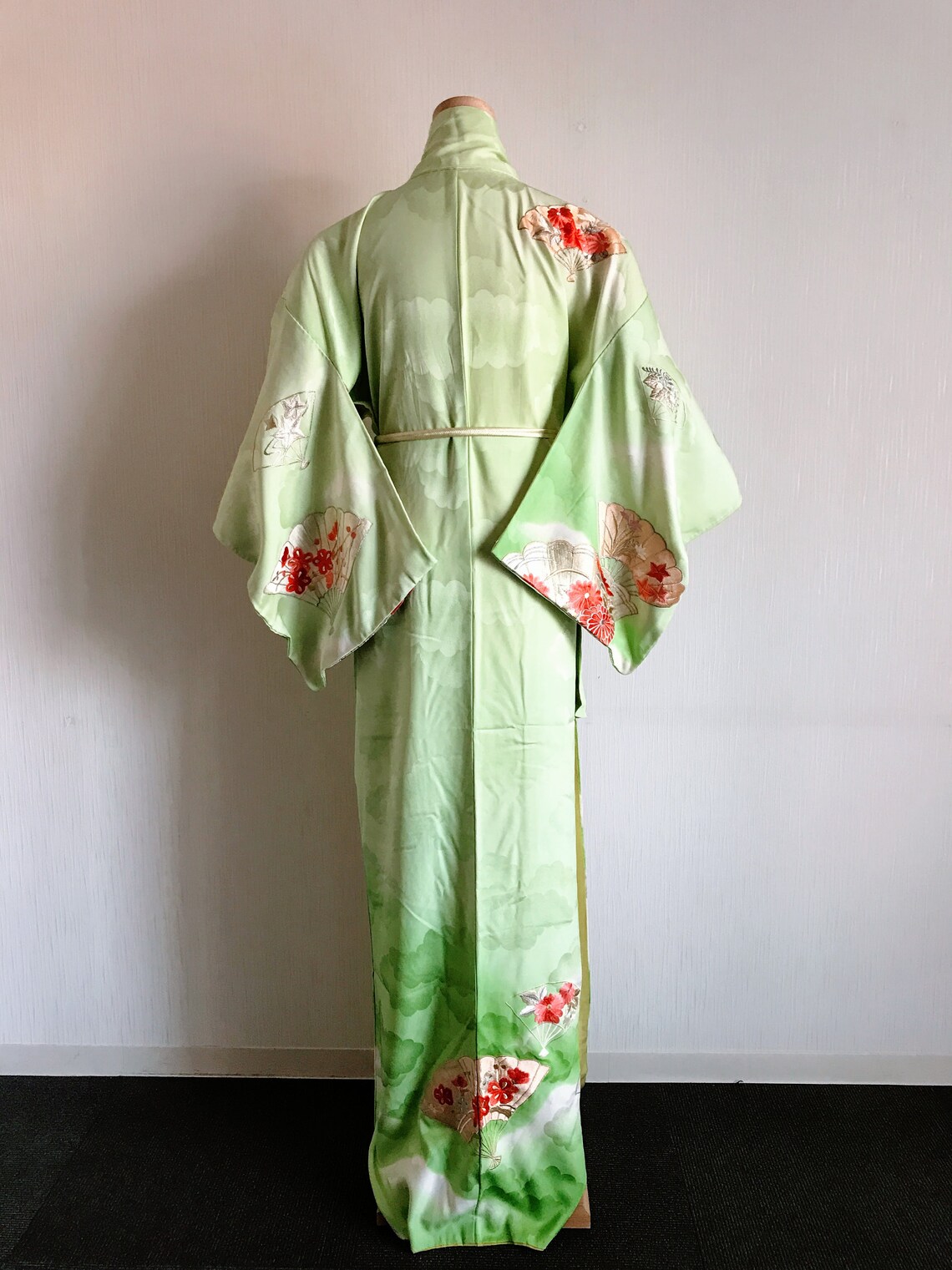 Vintage Japanese kimono Beautiful embroidery Etsy