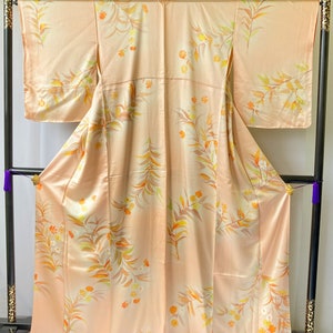 Vintage Japanese kimono -  Beautiful Silk Kimono