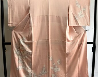 Vintage Japanese Silk kimono -  Beautiful pattern