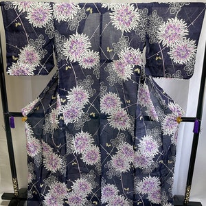 Vintage Japanese Yukata -  Beautiful pattern