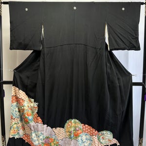 Vintage Japanese Silk kimono - Kuro tomesode with Beautiful motifs