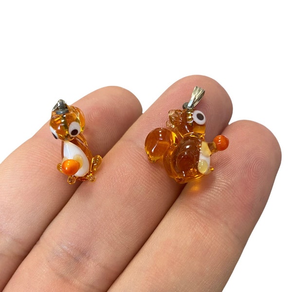 9x18mm Glass Murano Squirrel Pendant, Artisan Lampwork Pendant, Squirrel Pendant, Handblown Glass, Animal Jewelry, Necklace Findings, BJ198