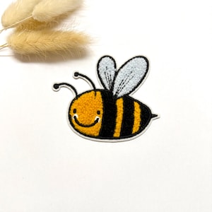 Chenille patch: Weidebij | 7x8cm