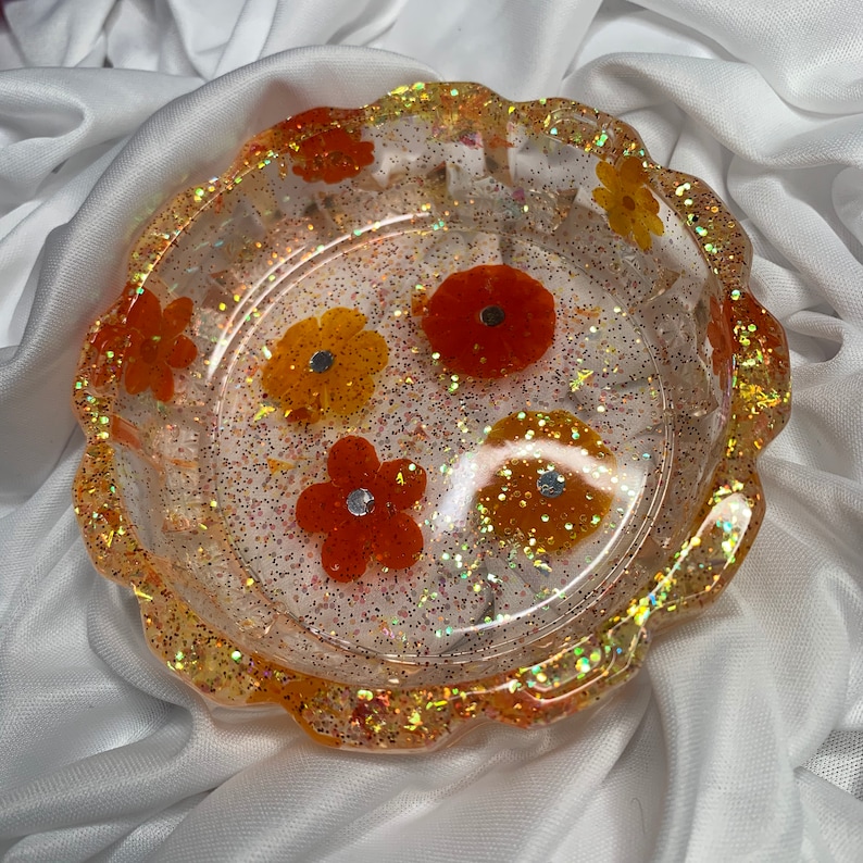Gold Flower Flake Resin Ashtray By CreativeChingona Etsy
