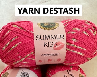 YARN DESTASH LionBrand Summer Kiss chainette worsted hibiscus cotton polyester