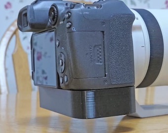 Camera Grip for Canon R7 with Tripod Mount