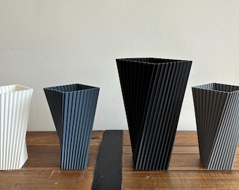 Twisted Square Ribbed Vase, Ornamental Flower Vase, Decorative Ribbed Vase, Minimalist, Room Decor, 3D Printed Vase, Double Walled Vase
