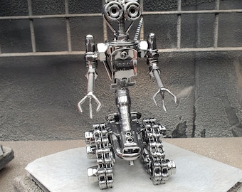 Inspirado por: Johnny 5 de Short Circuit MAPJ5BS Metal Art Productions Esculturas de metal hechas a mano Cumpleaños Navidad Regalo único
