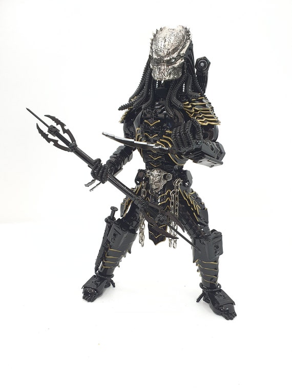 インスピレーション：プレデター 40 cm（10種類のマスクから選択可能