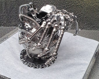 Alien Egg Face Hugger Handmade Recycled Metal Art Productions Sculptures Birthday Wedding Christmas Anniversary Valentines Gift Present