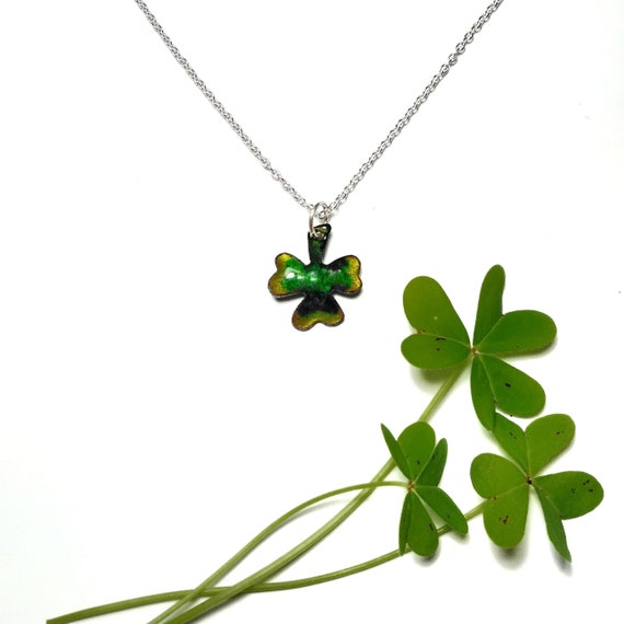 Enamel Clover Necklace - Etsy