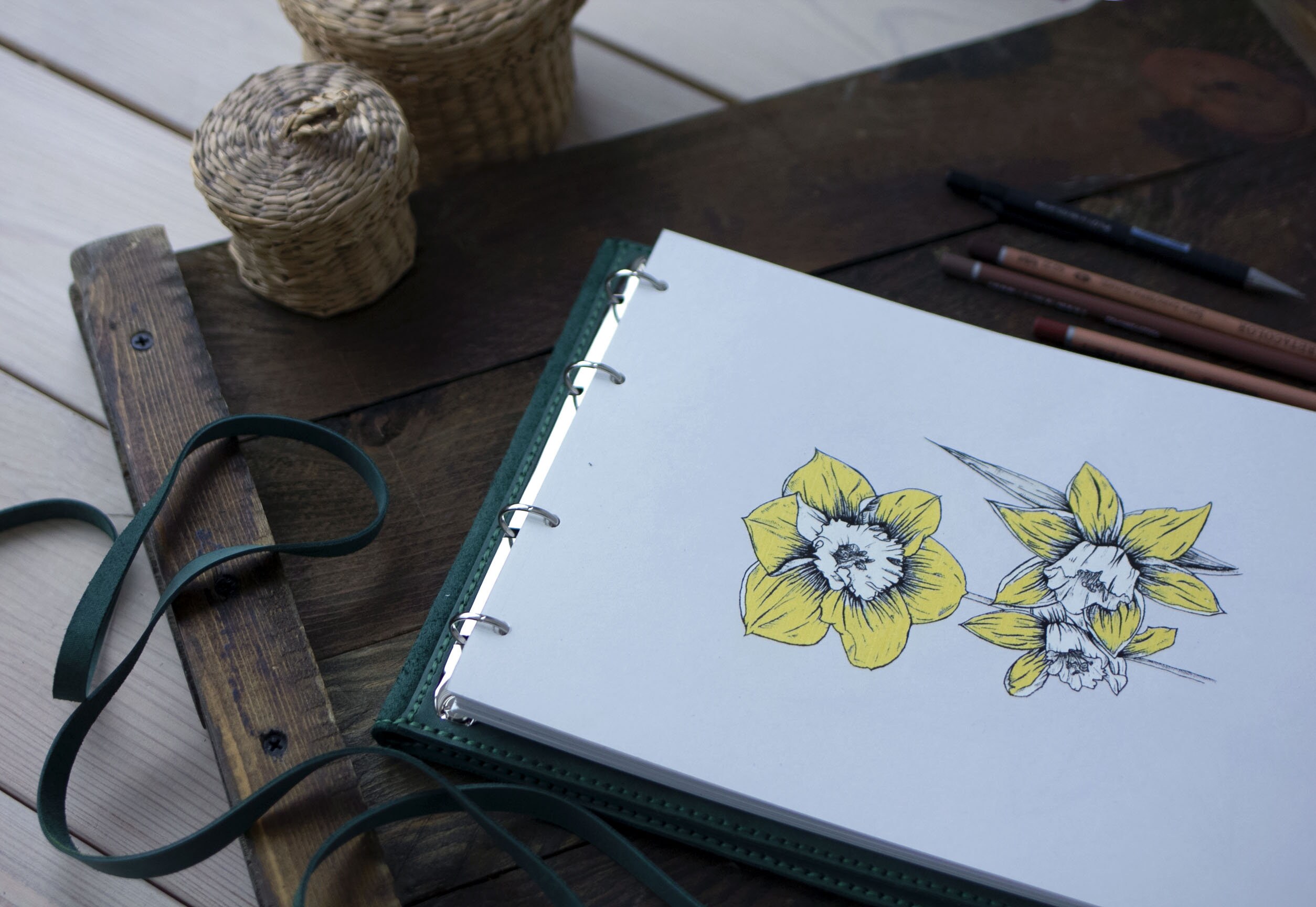 Personalized Leather Sketchbook. A4 drawing sketchbook. Artist Etsy