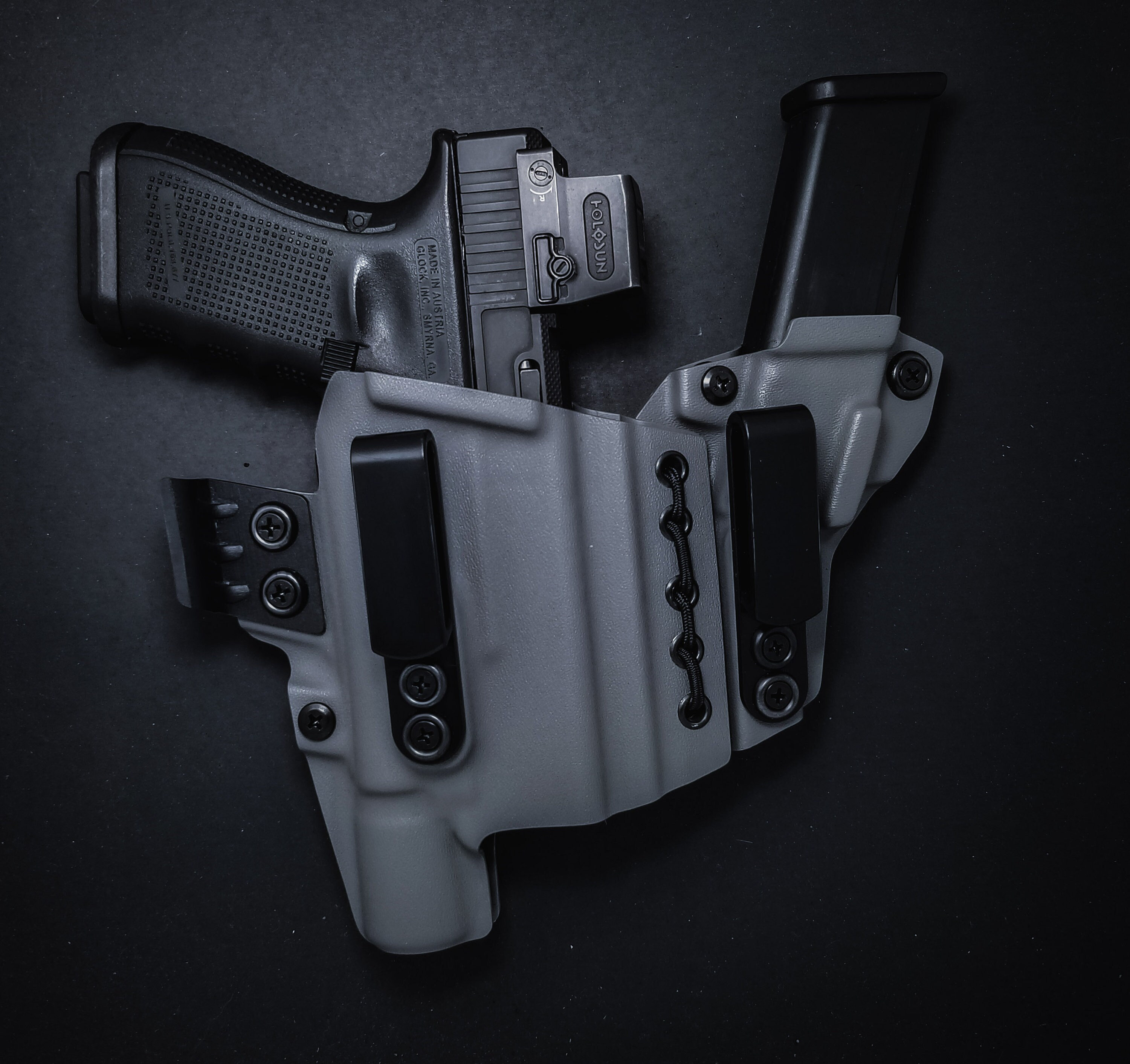  Holster for Glock 19/17 with Streamlight TLR-1 HL - OWB Holster  for Concealed Carry/Bravo Concealment : Sports & Outdoors