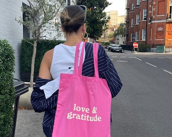 Love & Gratitude | Pink Tote Bag | Shopping Bag | Shoulder Bag |  Positive Quotes | Beach Bag | Summer Bag |  Minimalist | Boho Style