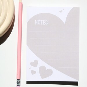 A6 Heart Notes Notepad | Cute Illustrations | Stationery Gift Stocking Filler | Planner | To do list organiser | Aesthetic