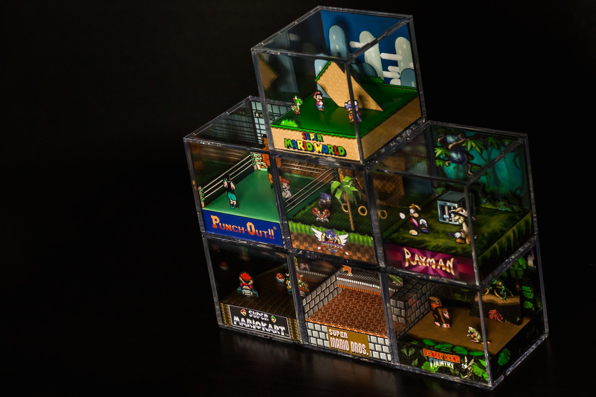 Castle Crashers Diorama Cube: Fighting the Troll Mother 