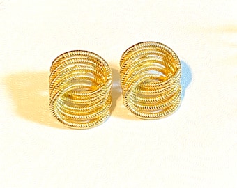 Vintage 80s Anne Klein Gold Tone Twisted Wire Knot Earrings, Vintage Anne Klein Gold Knot Pierced Earrings, Classic 80s Gold Knot Earrings