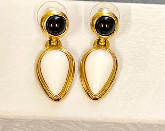 Vintage 80’s Monet Black & White Gold Tone Pierced Drop Earrings, Vintage 80’s Black and White Dangle Earrings, Monet Black, White and Gold