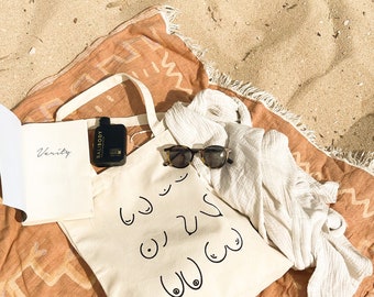Boob Tote, Reusable Canvas Shoulder Bag with Interior Pockets, Beach Bag, Minimalist Shopping Bag, Book Bag, Feminist Bag Breast Cancer