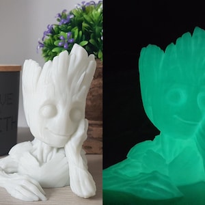 Groot Planter - paint or choose color!  -Free Shipping
