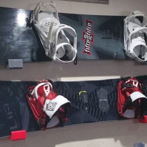 Solution de rangement murale élégante pour votre snowboard - Montez et exposez votre snowboard sans effort Support mural pour snowboard élégant - LIVRAISON GRATUITE