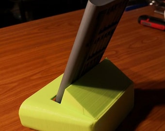 Smartphone Passive Amplifier and Stand / 3D Printed Sound Amplifier / Hands-Free Phone Holder - Free Shipping