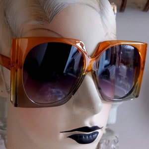 Orange fire kitsch 70s fashion sunglasses 50s americano pop 80s ibiza clubbing cruise  frame mod ska 60s beach  retro light square vintage